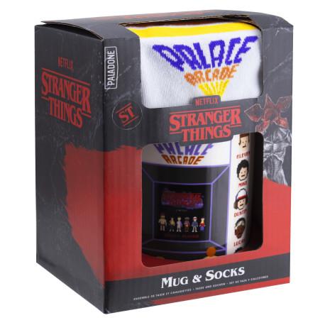 Stranger things mug et chaussettes